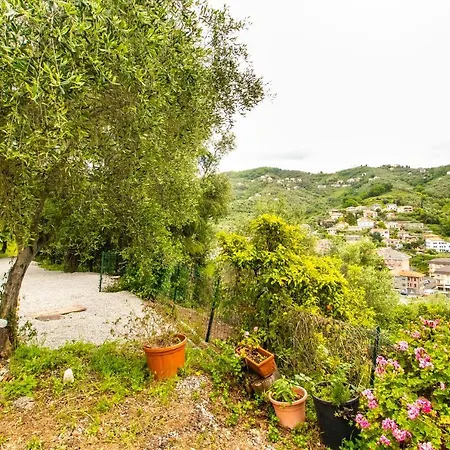 Apartamento Chiavari Comfortable Flat With Balcony & Parking