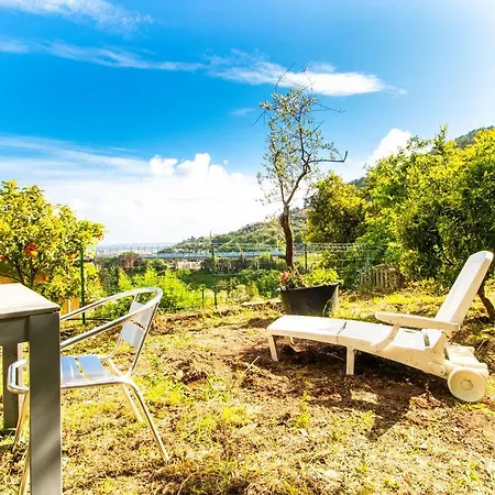 Chiavari Comfortable Flat With Balcony & Parking Apartamento Chiavari